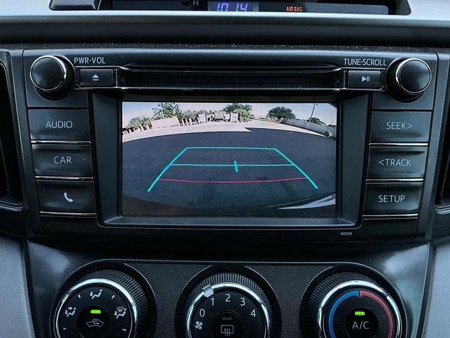 Photo of 2015 Magnetic Gray Metallic Toyota RAV4