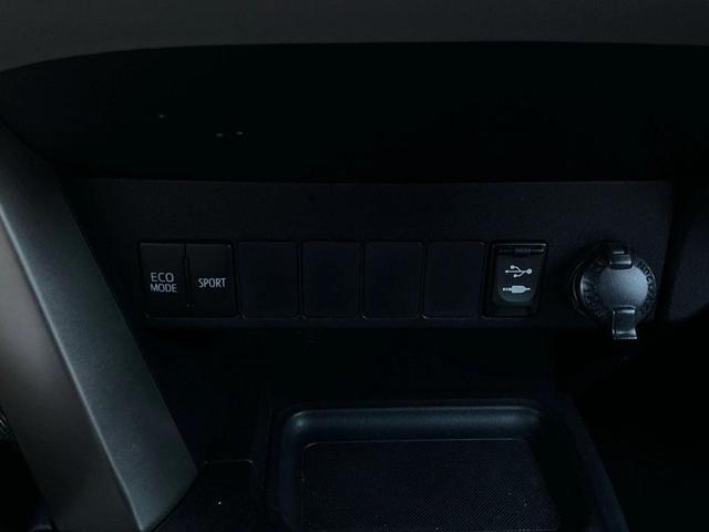 Photo of 2015 Magnetic Gray Metallic Toyota RAV4