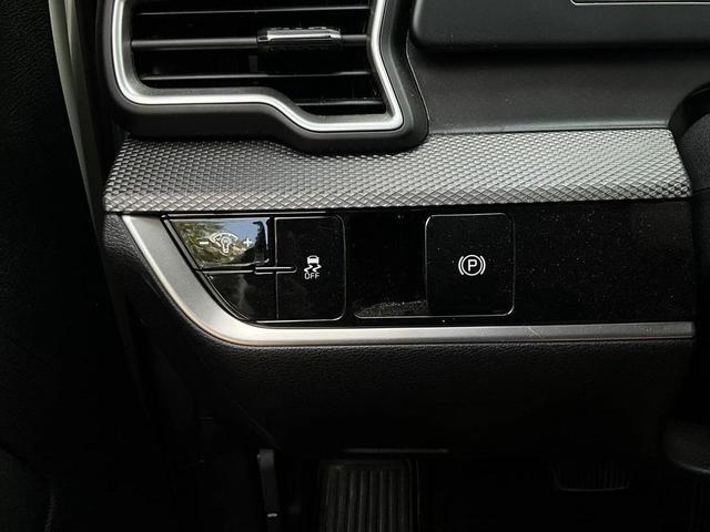 Photo of 2023 Snow White Pearl Kia Sportage