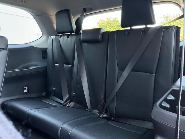Photo of 2025 Midnight Black Toyota Grand Highlander