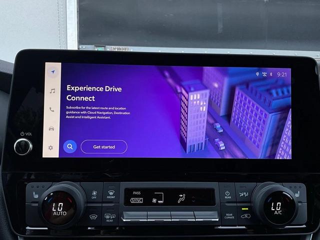 Photo of 2025 Midnight Black Toyota Grand Highlander