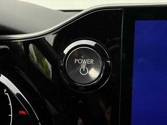 Photo of 2023 Eminent White Pearl Lexus NX 350h