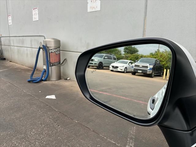 Photo of 2023 Eminent White Pearl Lexus NX 350h
