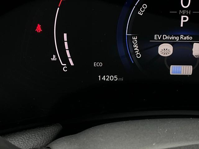 Photo of 2023 Eminent White Pearl Lexus NX 350h