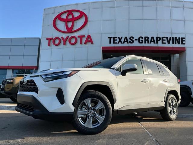 Photo of 2025 Ice Cap Toyota RAV4 Hybrid