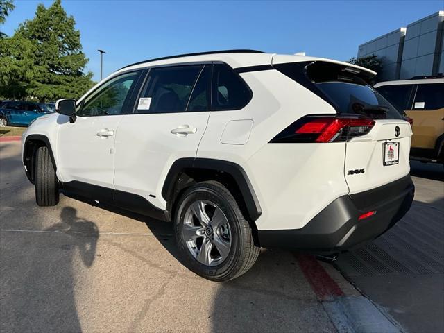 Photo of 2025 Ice Cap Toyota RAV4 Hybrid