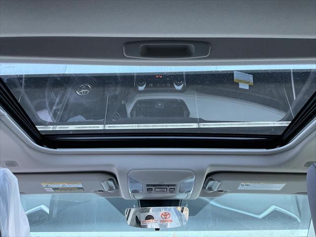 Photo of 2025 Ice Cap Toyota RAV4 Hybrid