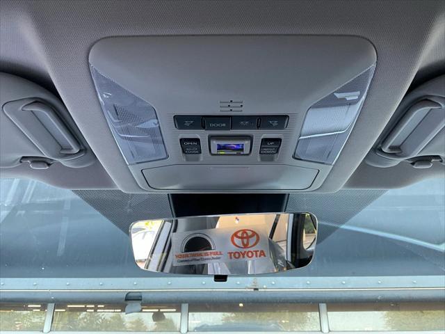Photo of 2025 Ice Cap Toyota RAV4 Hybrid
