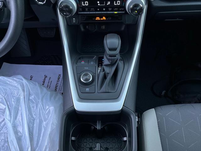 Photo of 2025 Ice Cap Toyota RAV4 Hybrid