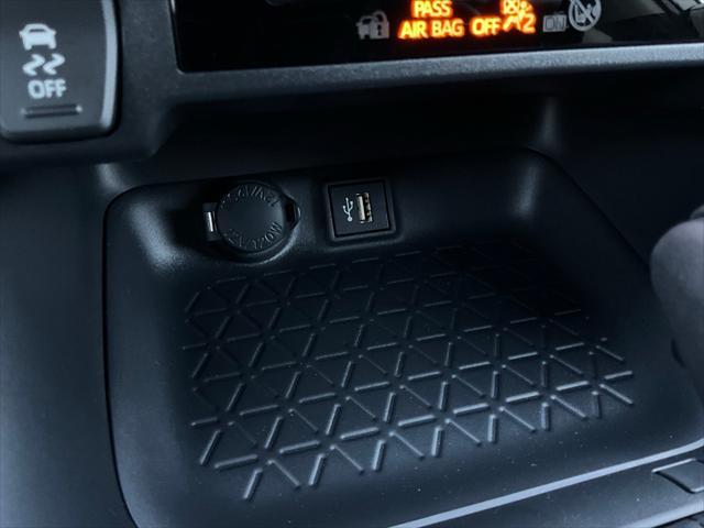 Photo of 2025 Ice Cap Toyota RAV4 Hybrid