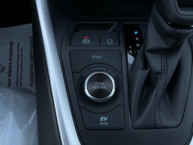 Photo of 2025 Ice Cap Toyota RAV4 Hybrid
