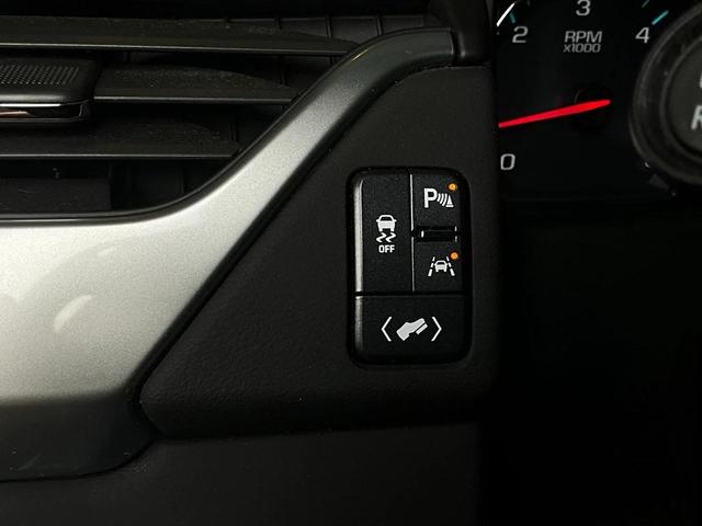 Photo of 2018 Summit White Chevrolet Tahoe