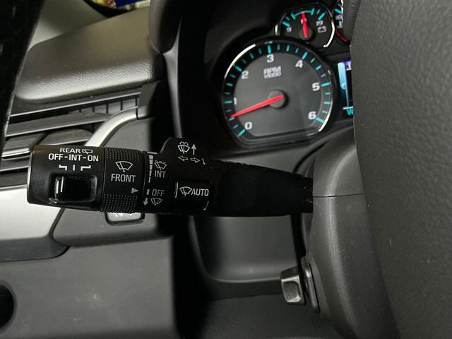 Photo of 2018 Summit White Chevrolet Tahoe