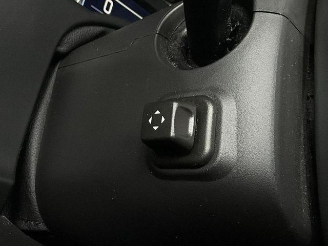 Photo of 2018 Summit White Chevrolet Tahoe