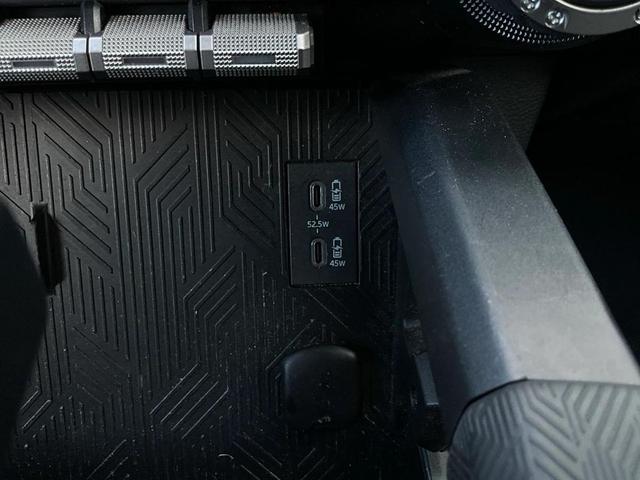 Photo of 2024 Ice Cap Toyota Tacoma