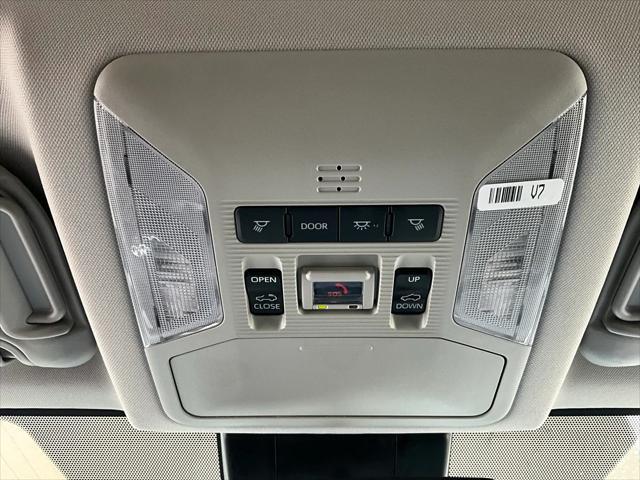 Photo of 2024 Ice Cap Toyota RAV4