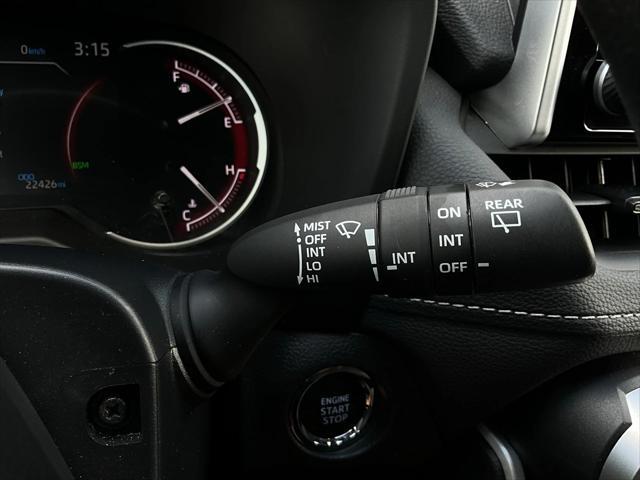 Photo of 2024 Ice Cap Toyota RAV4