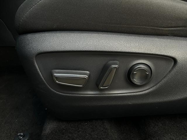 Photo of 2024 Ice Cap Toyota RAV4