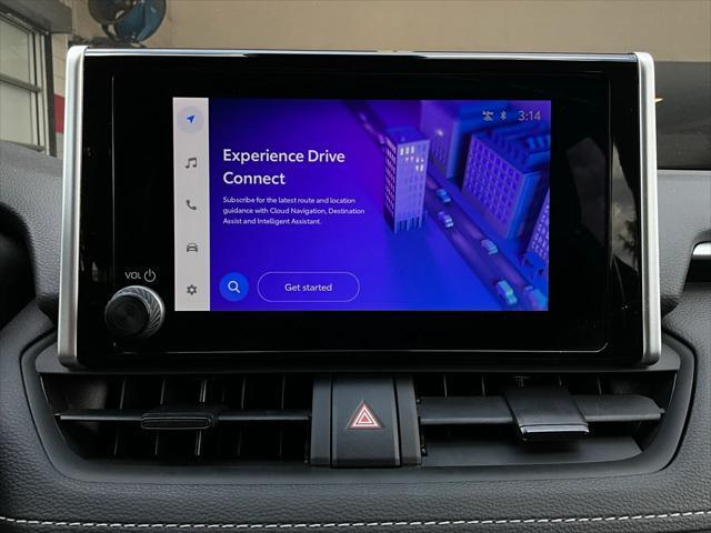 Photo of 2024 Ice Cap Toyota RAV4