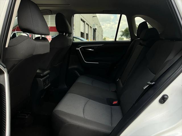 Photo of 2024 Ice Cap Toyota RAV4