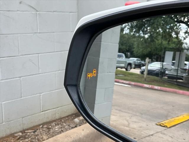 Photo of 2024 Ice Cap Toyota RAV4
