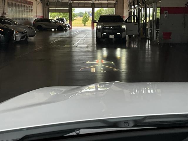 Photo of 2025 Alpine White BMW X7