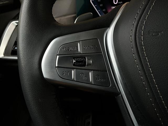 Photo of 2025 Alpine White BMW X7