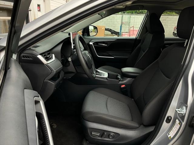 Photo of 2024 Silver Sky Metallic Toyota RAV4