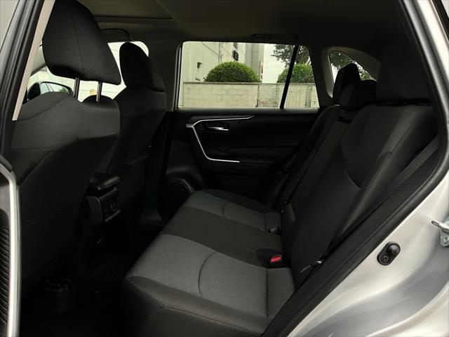 Photo of 2024 Silver Sky Metallic Toyota RAV4