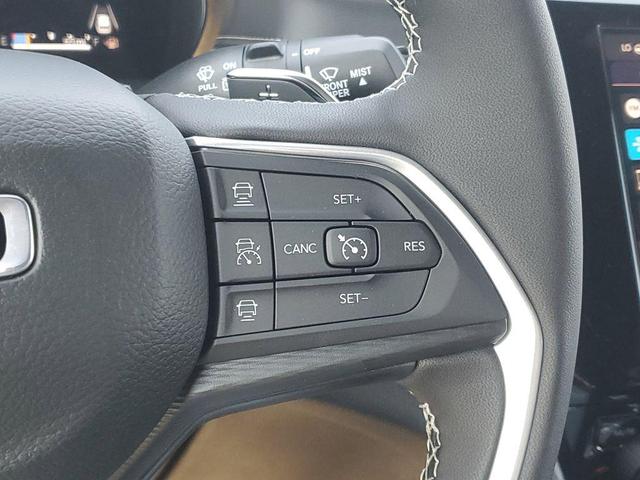 Photo of 2025 Bright White Clearcoat Jeep Grand Cherokee
