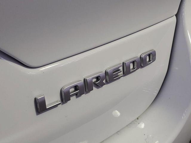 Photo of 2025 Bright White Clearcoat Jeep Grand Cherokee