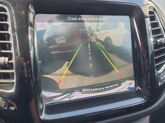 Photo of 2020 Granite Crystal Metallic Clearcoat Jeep Compass