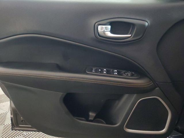 Photo of 2020 Granite Crystal Metallic Clearcoat Jeep Compass