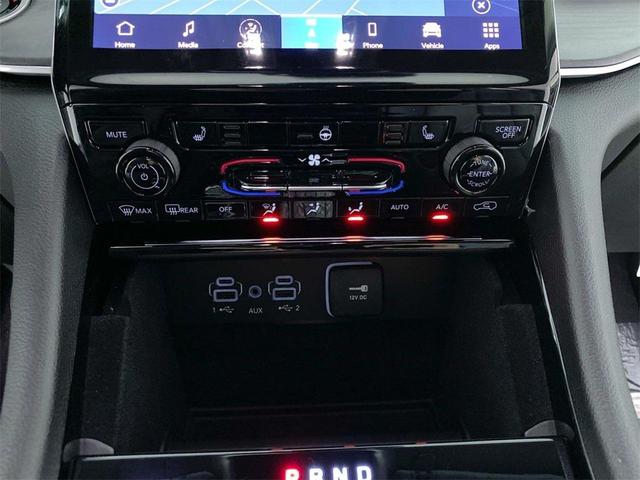 Photo of 2025 Silver Zynith Jeep Grand Cherokee