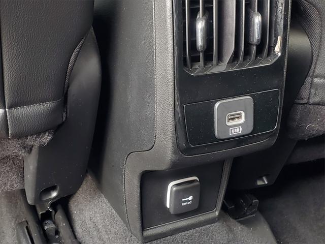 Photo of 2022 Bright White Clearcoat Jeep Compass