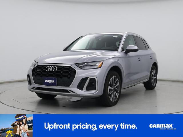 Photo of 2022 Gray Audi Q5