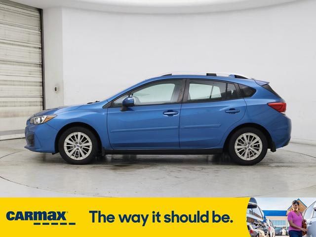 Photo of 2017 Blue Subaru Impreza
