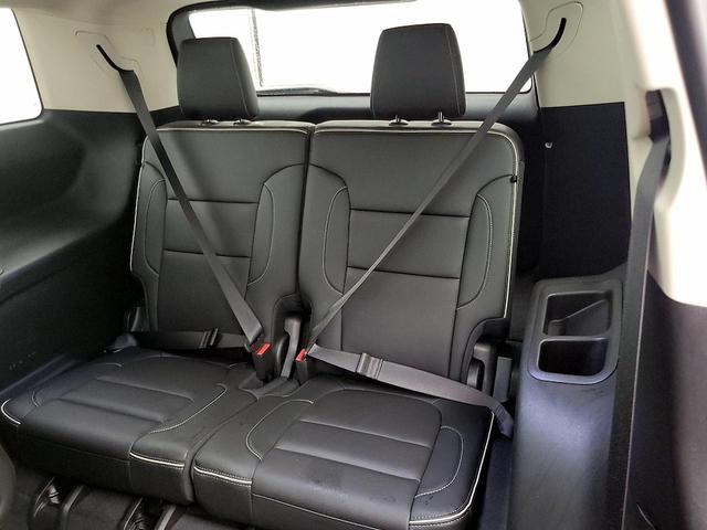 Photo of 2022 Black GMC Acadia
