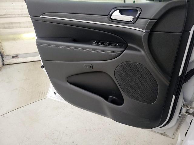 Photo of 2021 White Jeep Grand Cherokee