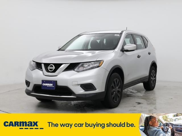Photo of 2016 Silver Nissan Rogue