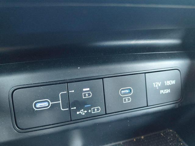 Photo of 2025 Serenity White Pearl Hyundai TUCSON