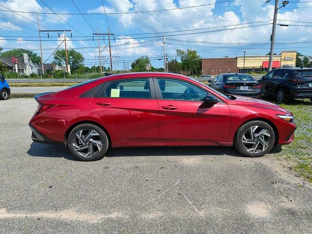 Photo of 2025 Ultimate Red Hyundai ELANTRA