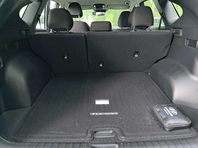Photo of 2025 Shimmering Silver Hyundai TUCSON