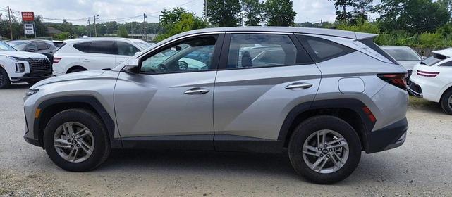 Photo of 2025 Shimmering Silver Hyundai TUCSON