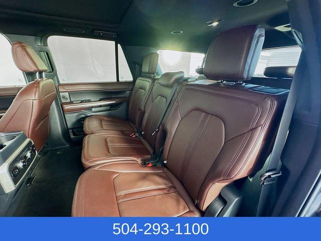 Photo of 2023 Agate Black Metallic Ford Expedition Max