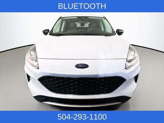 Photo of 2022 Oxford White Ford Escape