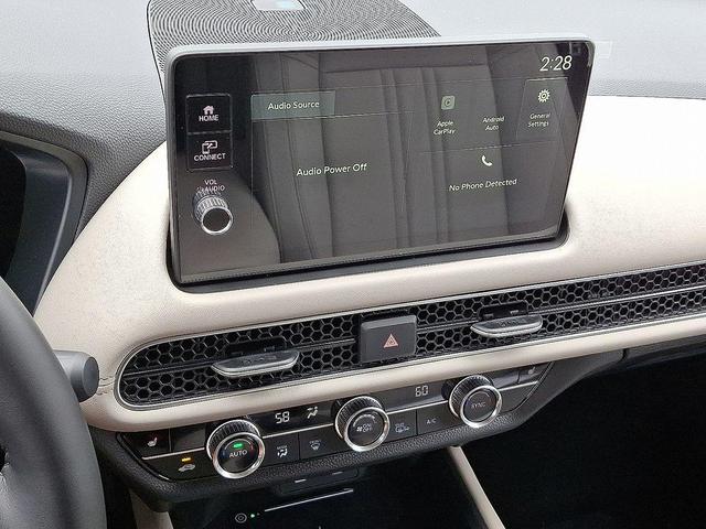 Photo of 2026 Platinum White Pearl Honda HR-V