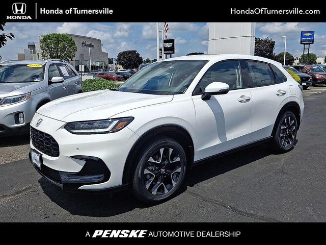 Photo of 2026 Platinum White Pearl Honda HR-V