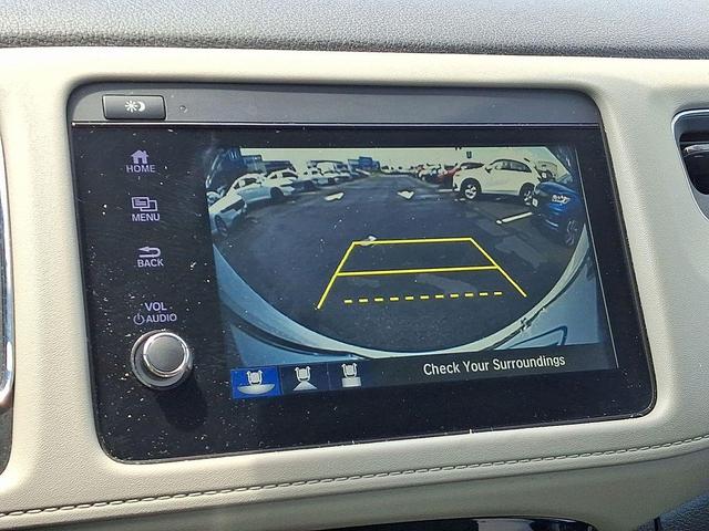 Photo of 2022 Platinum White Pearl Honda HR-V