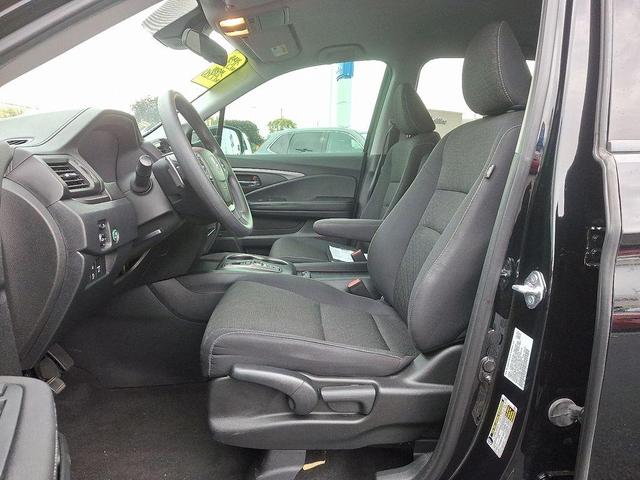 Photo of 2021 Crystal Black Pearl Honda Ridgeline